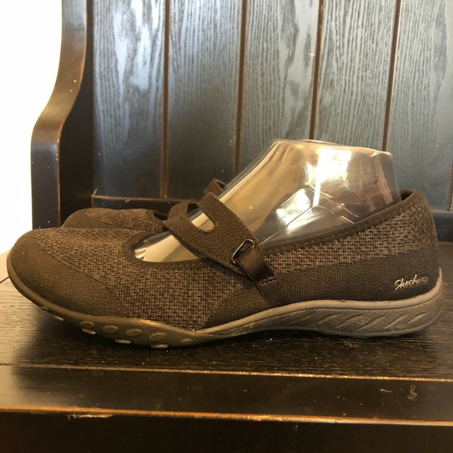 skechers stretch slip ons