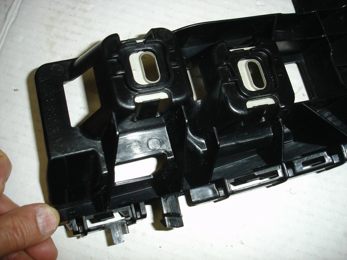 MERCEDES-BENZ A 2388803400 RIGHT SIDE MOUNT PANEL BUMPER SUPPORT 