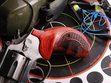 SMITH & WEESON N FRAME GRIPS ROUND BUTT SUPER ROSEWOOD MINTY 22 325 327 #5168