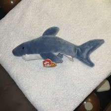 RARE RETIRED 1996 TY BEANIE BABY CRUNCH WITH PVC PELLETS/ TAG ERRORS.