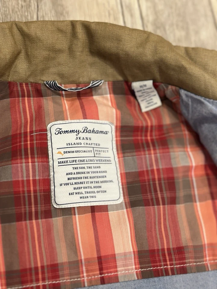 Tommy Bahama Snap Button Puffer Vest Men’s Size M Plaid Lined Cotton Brown - Image 3 of 4