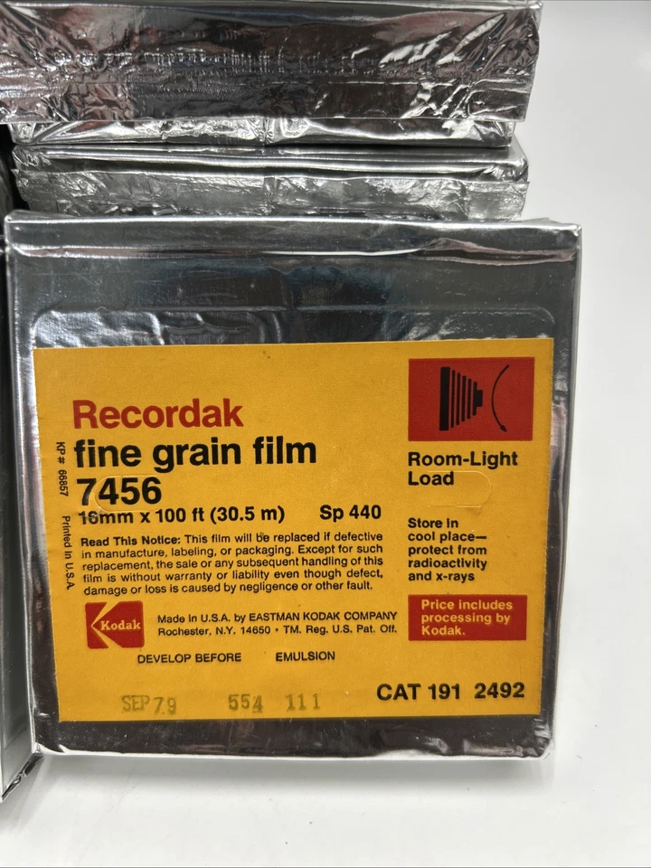 16 VTG Kodak Recordak Fine Grain Film 7456 16mm (100 Ft) NEW - Develop By 1979 - Image 3 of 4