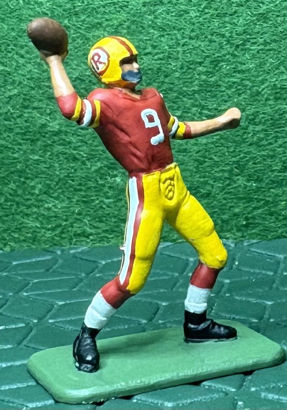 tudor electric football SONNY JURGENSEN (Washington Redskins)