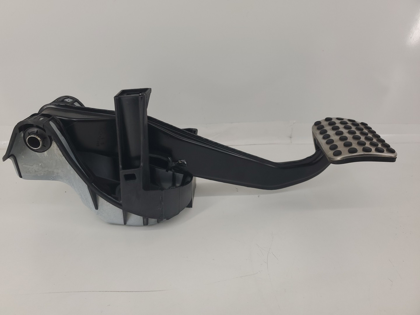 OEM 08-18 Mercedes CLS550 C250 E350 GLK350 Brake Pedal Assembly 2042902101