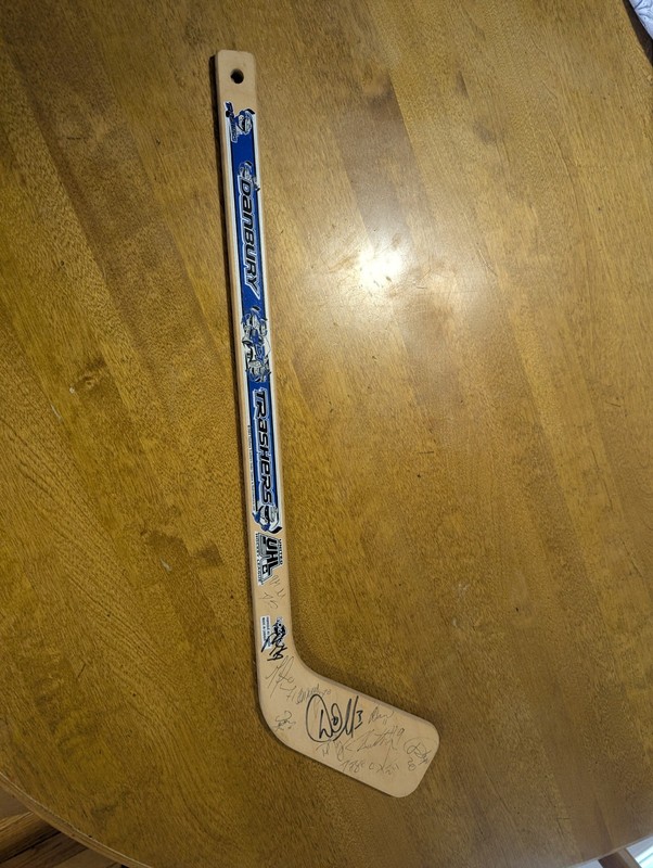 RARE Danbury CT Thrashers Hockey Stick Autographed By Team 2005-06 Season