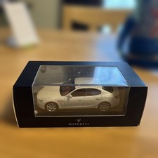 1/43 Maserati Ghibli Bianco Alpino 411502