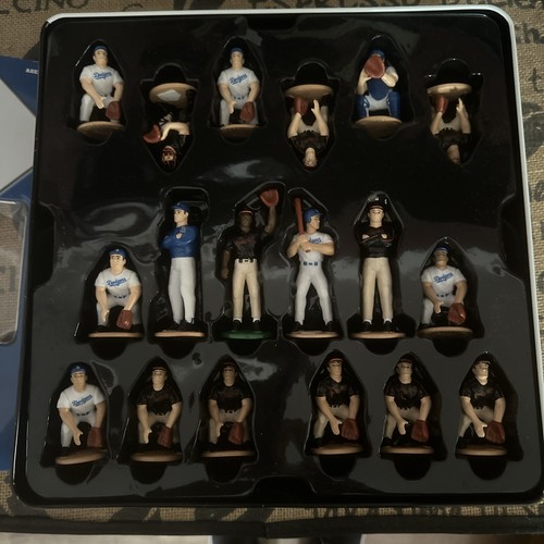 De colección Rivalidad Ajedrez Gigantes Vs Dogers ¡Raro!! - Imagen 4 de 7