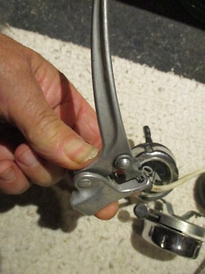 Lot D’accessoires Anciens Pour Vélo : étrier De Frein Sulky, Sonnettes, Poignée Weinmann