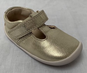 clarks roamer go
