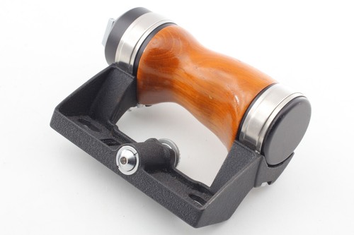 "Near Mint" Asahi Pentax Wood Hot Shoe Left Hand Grip for 6x7 67 67II From JAPAN - Picture 2 of 8