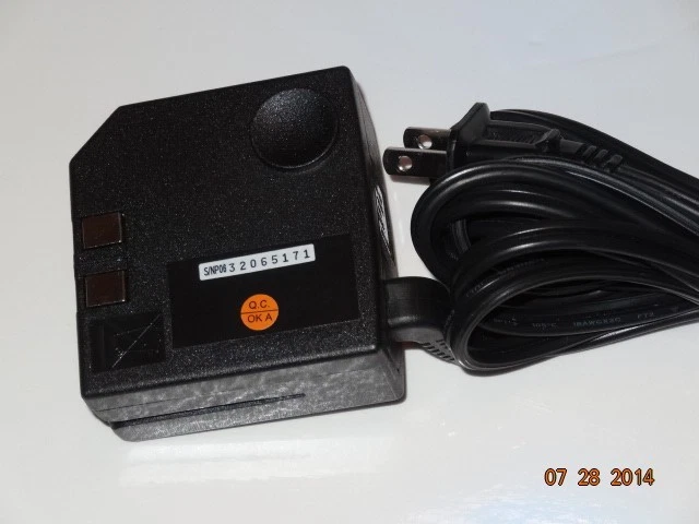 Adaptador CA Skynet genuíno PArt #15J0500. Modelo DAD-3004 - Imagem 2 de 2