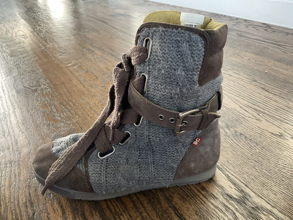 BC FOOTWEAR Gris Suéter Gamuza Con Cordones Parte Superior Alta Hebilla al Tobillo Botas Talla 10 Foto 4 de 4