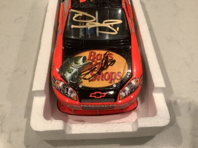 JAMIE MCMURRAY & GANASSI AUTOGRAPHED 2010 BASS PRO INDY RACE WIN DIECAST & CARD