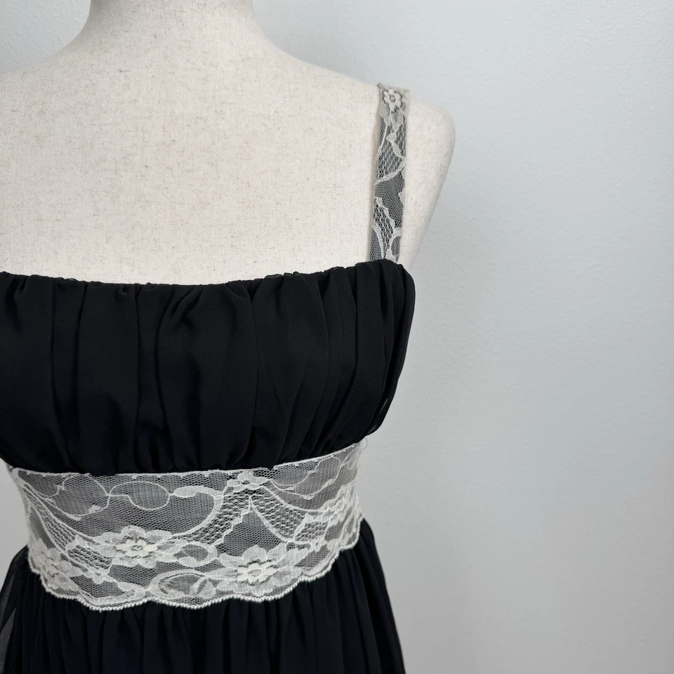 Vestido De Colección Alyn Paige Para Mujer 6 Negro Encaje Lechera Imperio Cintura Y2K Hada Grunge Foto 4 de 4