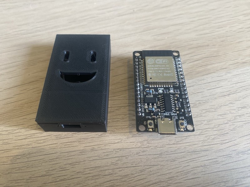 ESP32 WROOM-32 Development Board USB-C, 30-Pin, WiFi, Bluetooth With Case