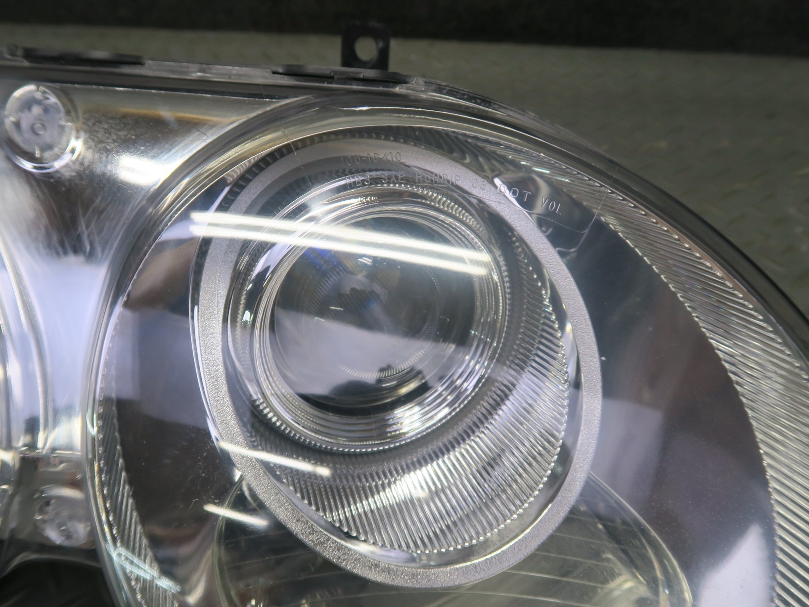 2006-2012 BENTLEY CONTINENTAL FLYING SPUR FRONT RIGHT XENON HID HEADLIGHT LAMP