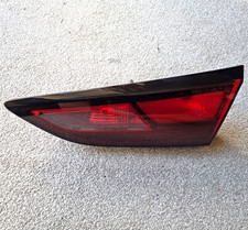 VAUXHALL ASTRA TAIL LIGHT REAR INNER  RIGHT DRIVER SIDE MK7 39032993