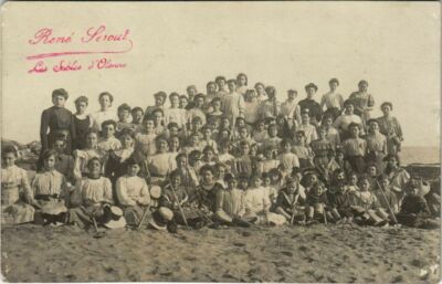 CPA carte photo Les SABLES-d'OLONNE groupe sur la plage (809927)
