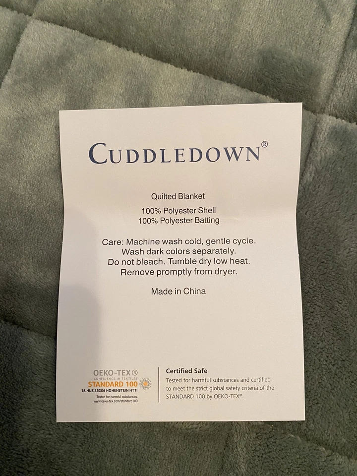 Edredón manta acolchada King de gran tamaño de satén Cuddledown verde salvia. Excelente! Foto 4 de 4