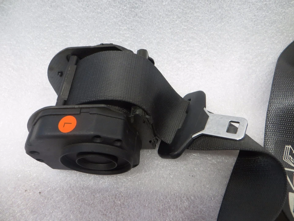 2002-2005 BMW 745LI REAR LEFT DRIVER SIDE SEAT BELT ASSEMBLY OEM TP609100 - Image 3 of 4