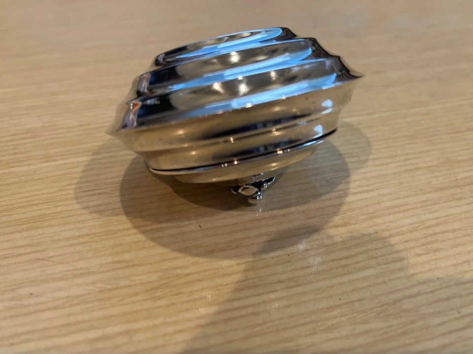 Georg Jensen Cuenco/Contenedor con Tapa de Plata Esterlina #146 2 19/32" Diámetro Artículo Años 30 Foto 4 de 4