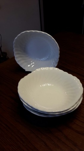 Vintage Set Of 4 Johnson brothers fruit bowls with the Swirls