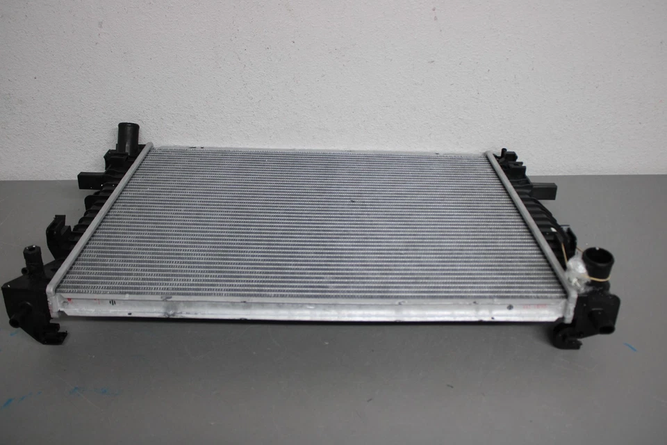 2006 2007 2008 2009 FORD CROWN VICTORIA LINCOLN TOWN CAR FRONT RADIATOR — 第 3/4 张图片