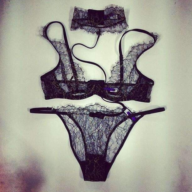 MAISON CLOSE Jardin Imperial Black & Gold Lace Bra BRAND NEW Size 34D rrp$140 image 4