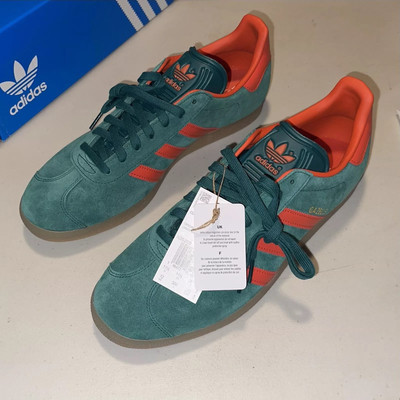 Size 12 adidas Originals Gazelle Collegiate Green Orange IG6200
