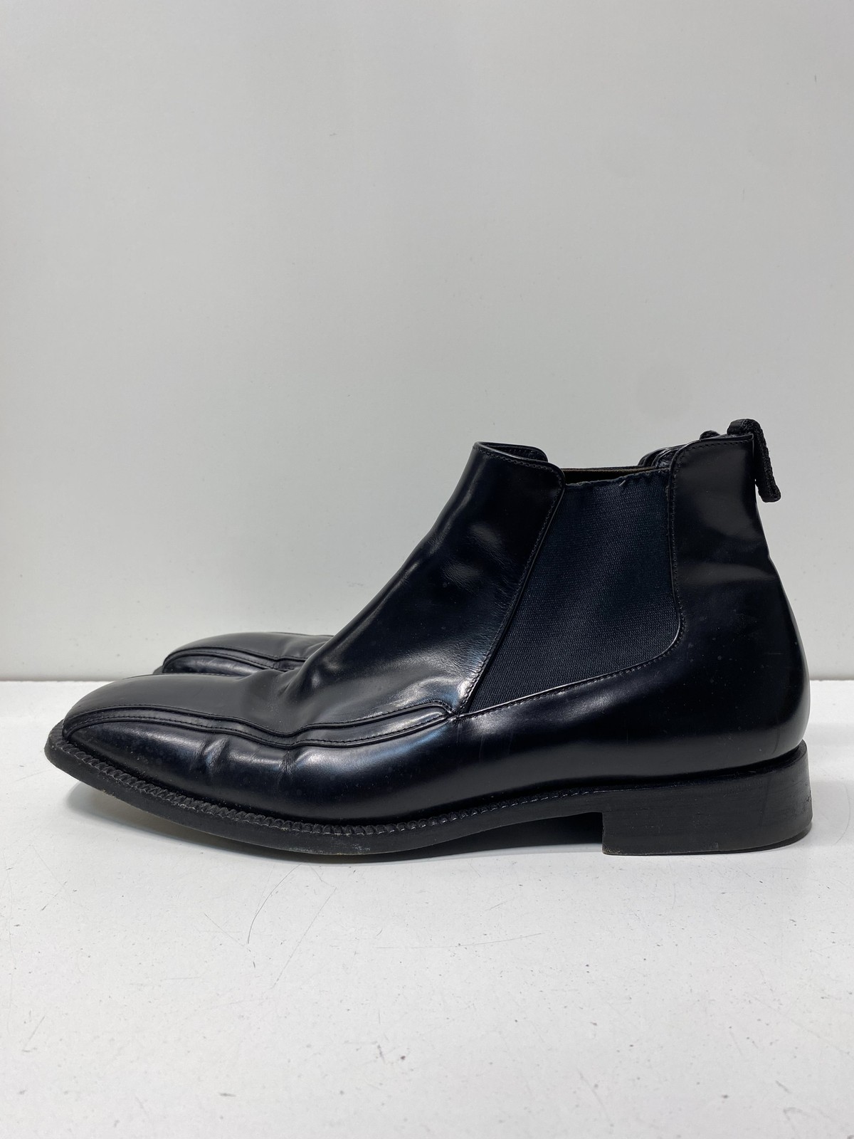 Prada Mens Black Leather Chelsea Boots Size 8.5 Stylish Luxury Footwear-image