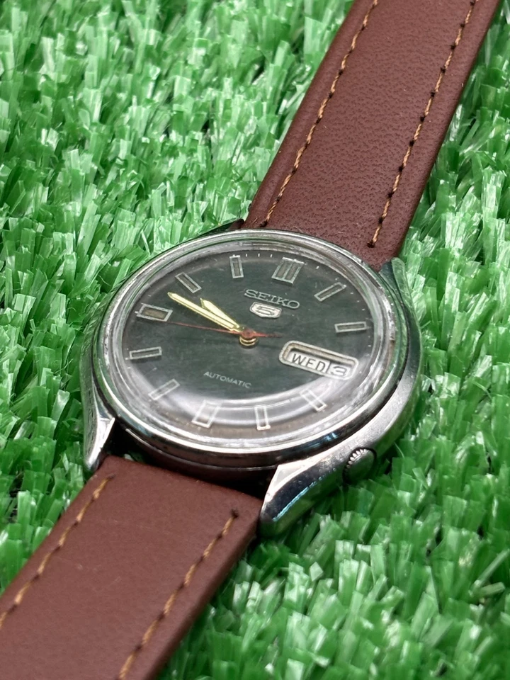 Vintage Seiko 5 Automático || Esfera Negra || Reloj Hombre Vintage || Foto 3 de 4