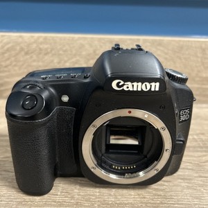 Canon EOS 30D 8.2MP Digital Camera Body Only - Black fully working condition