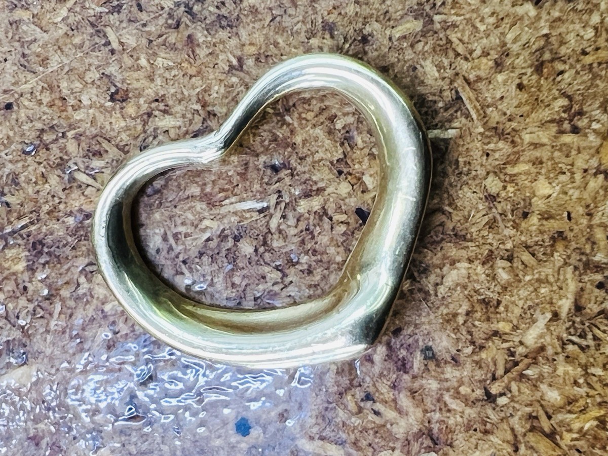 Tiffany & Co Elsa Peretti 18k Yellow Gold Open Heart Charm Pendant View 4