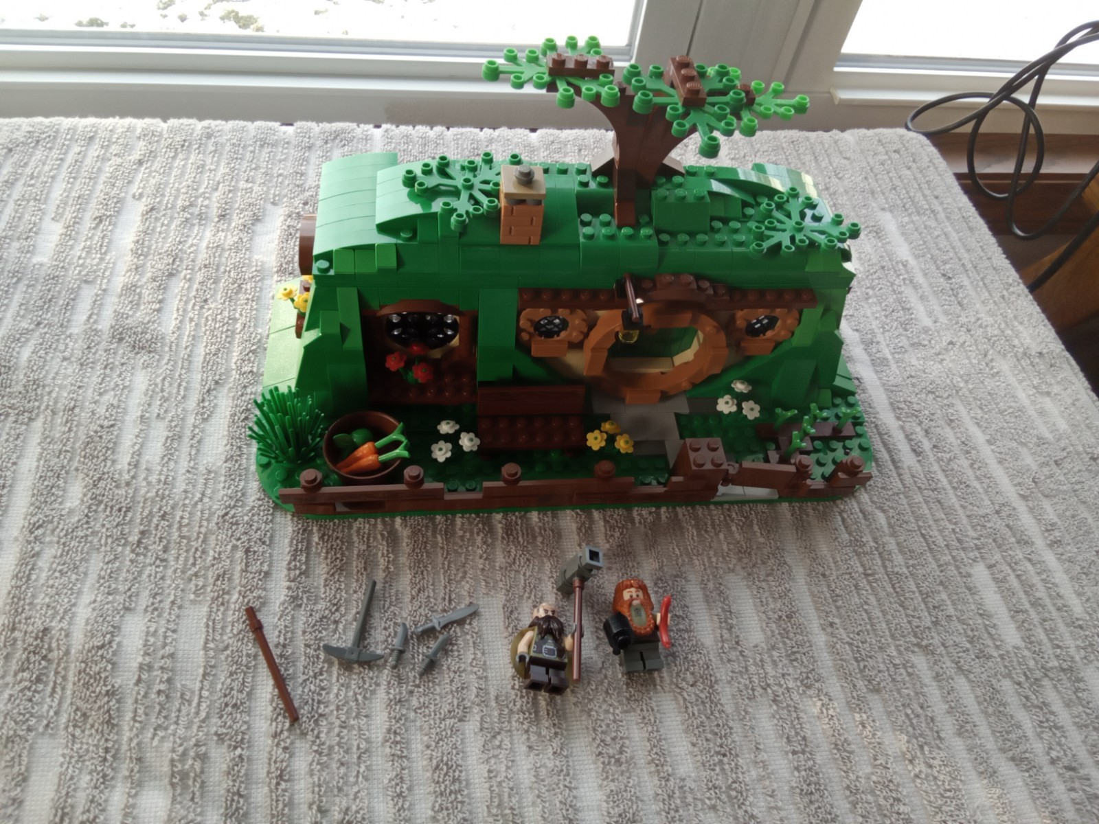 LEGO The Hobbit: An Unexpected Gathering (79003) Only 2 Minifigures 