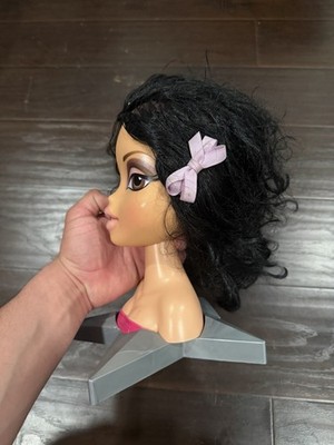 Bratz Funky Fashion Makeover Yasmin Styling Head MGA 2002 Black