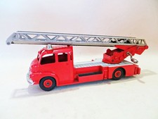 DINKY 956 'BEDFORD TURNTABLE FIRE ESCAPE ENGINE'. VINTAGE. COMPLETE. EXCELLENT