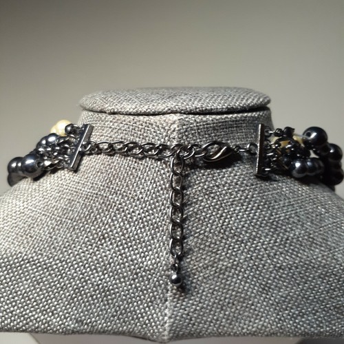 Mehrlagige Perlenkette Halskette mit facettiertem Strass seitliche Blume - Bild 5 von 5