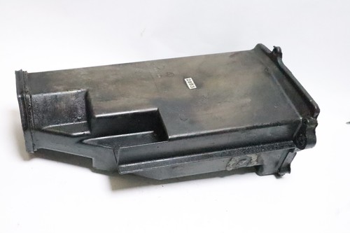 334-112 Inner Exhaust Housing, Evinrude Johnson 200 225 HP 0334112 - Picture 4 of 13