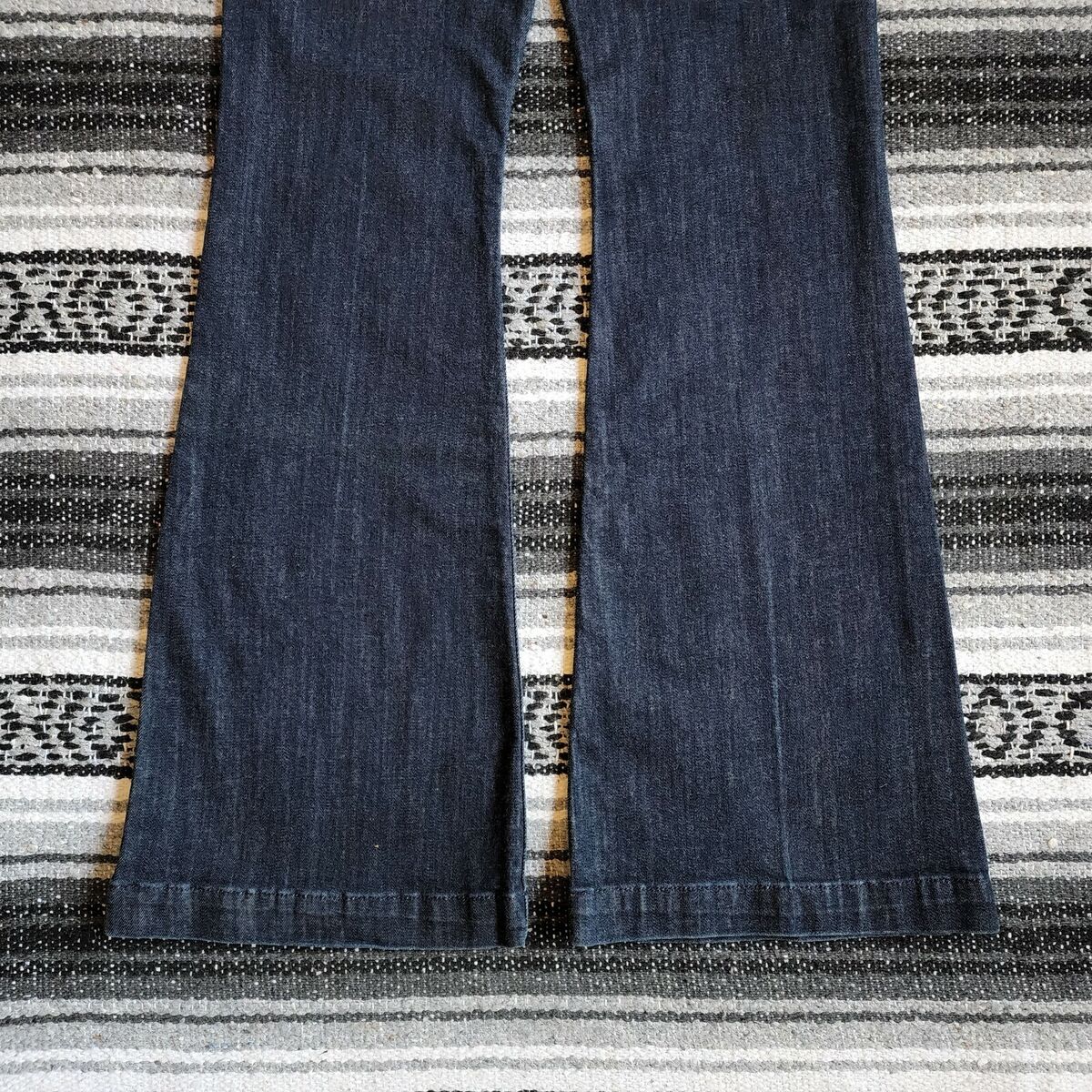Calvin Klein Jeans 6 Low Rise Bootcut Flare Bottom Stretch Calvin Klein Jeans 6 Low Rise Bootcut Flare Bottom Stretch