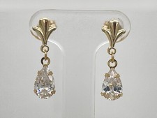 14k Yellow Gold 3/4 H 8.5x5mm Pear Cubic Zirconia Dangle Post Earrings, .9 Gr.