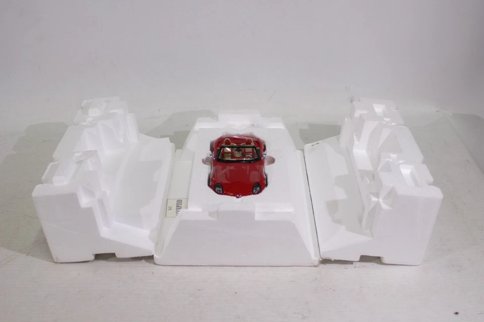 FRANKLIN COMO NUEVO Modelos de Presión BMW Z8 Die Cast Car ROJO Escala 1/24 B11ZK57 Foto 3 de 4