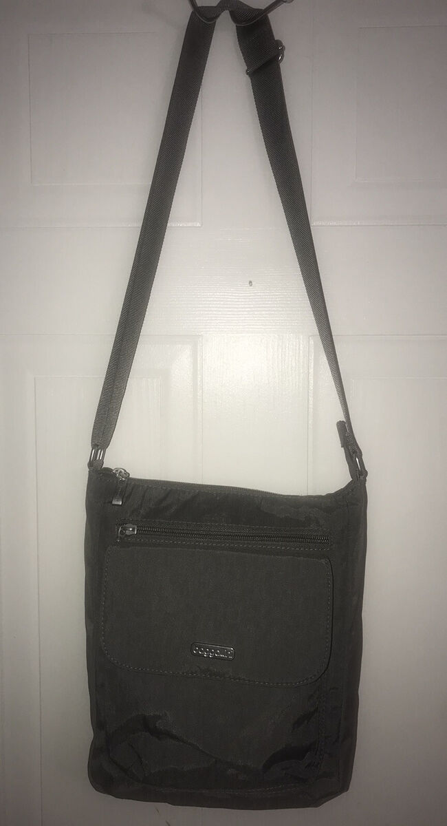 Baggallini Pocket Crossbody Bag | Crossbody bag, Crossbody bags for travel,  Bags