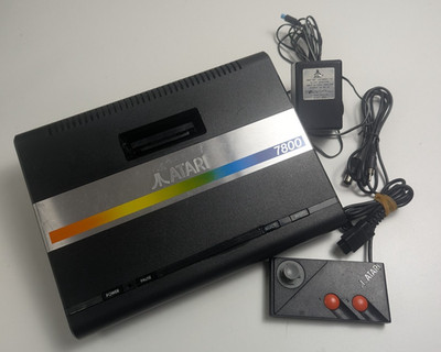 Atari 7800 Video Game Konsole | Komplett mit Zubehörpaket | #0054