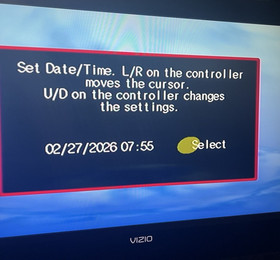 Vintage Sega Dreamcast Bundle - Console/Controller & Cables PLUS 2 VMU's Working