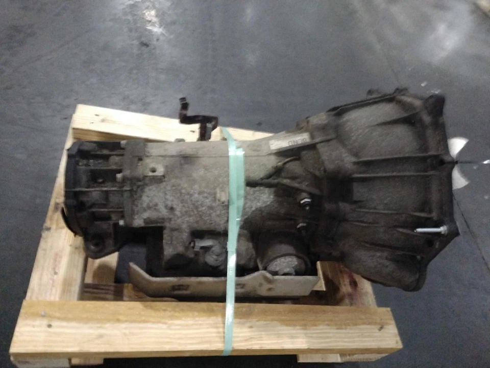 2008 Chevrolet Tahoe Automatic Transmission Assembly 4WD 194K Miles OEM Black - Изображение 2 из 4