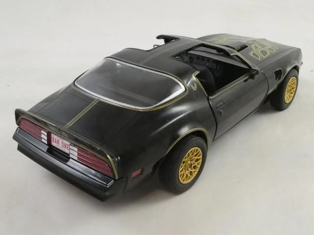 Greenlight Pontiac Firebird turbo T/A 1977 1/24 84036 - Immagine 3 di 4