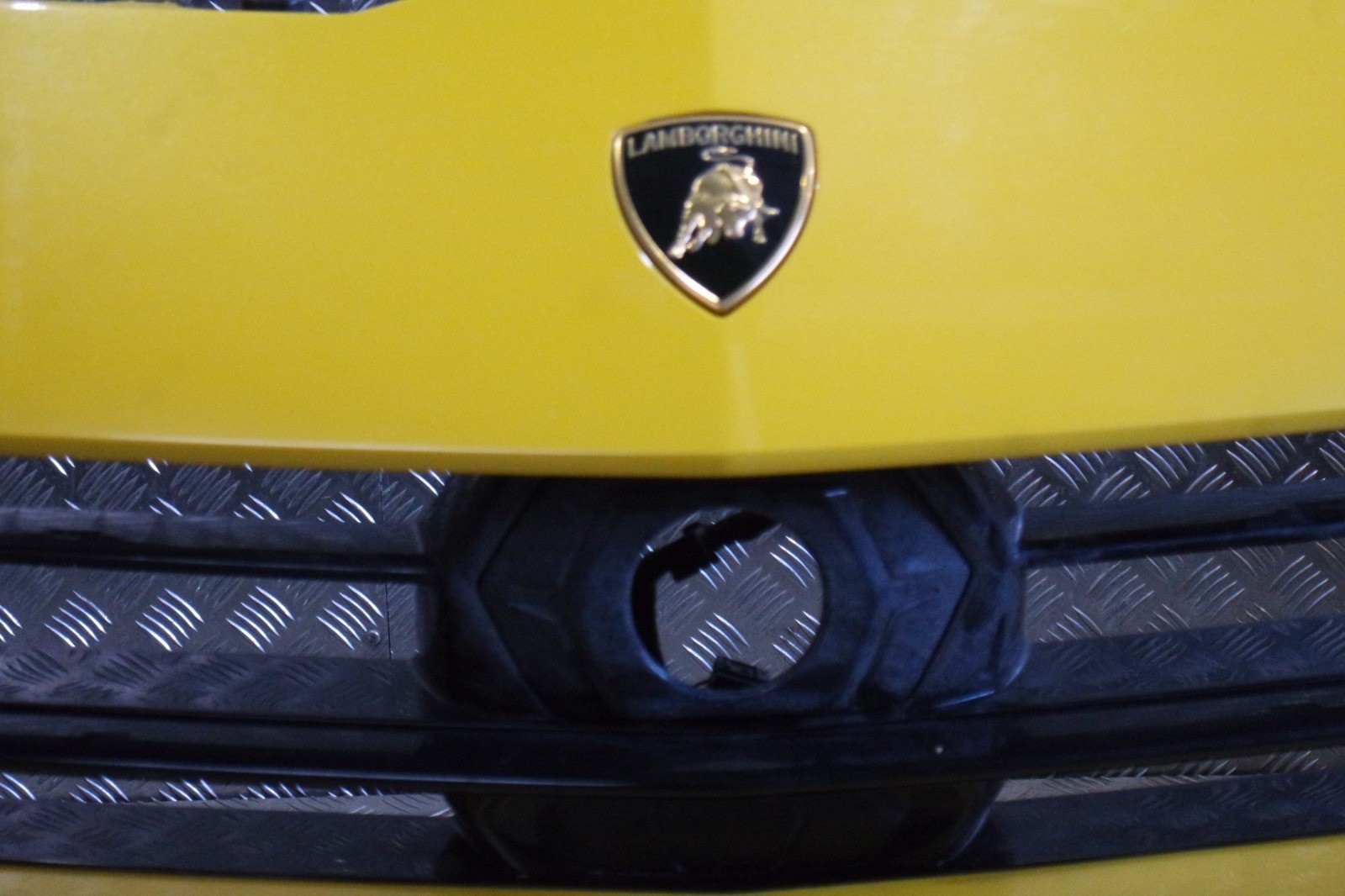 2022 Lamborghini URUS S COMPLETE FRONT SET BUMPER HOOD FENDERS LIGHTS RADIATORS