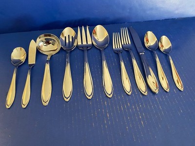 LENOX 18/10 GLOSSY LF 19 STAINLESS FLAT WARE 5 PIECE SERVICE FOR 11 & 6 SERVING