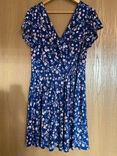 Kaileigh Dress XLP Floral V Neck Dress Classic and Feminine