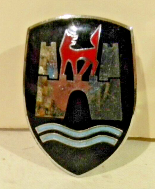 1960-1962 ORIGINAL VOLKSWAGEN 3 COLOR HOOD CREST EMBELM NICE